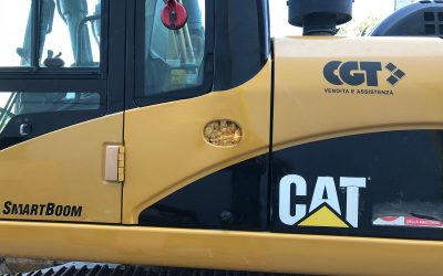 RIPARAZIONE ESCAVATORE CATERPILLAR