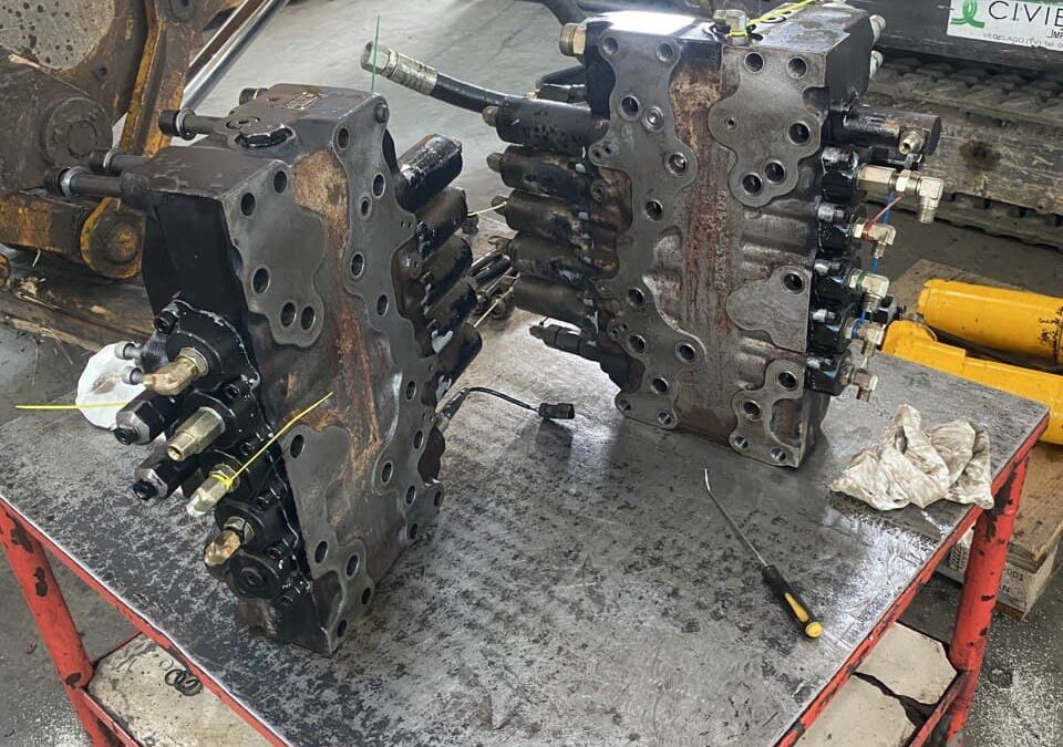 REVISIONE DISTRIBUTORE JCB 235
