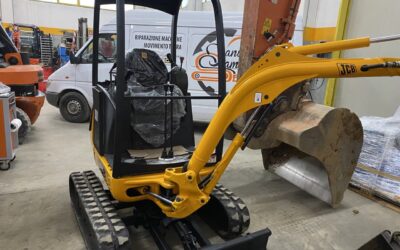 Sistemazione e Verniciatura JCB